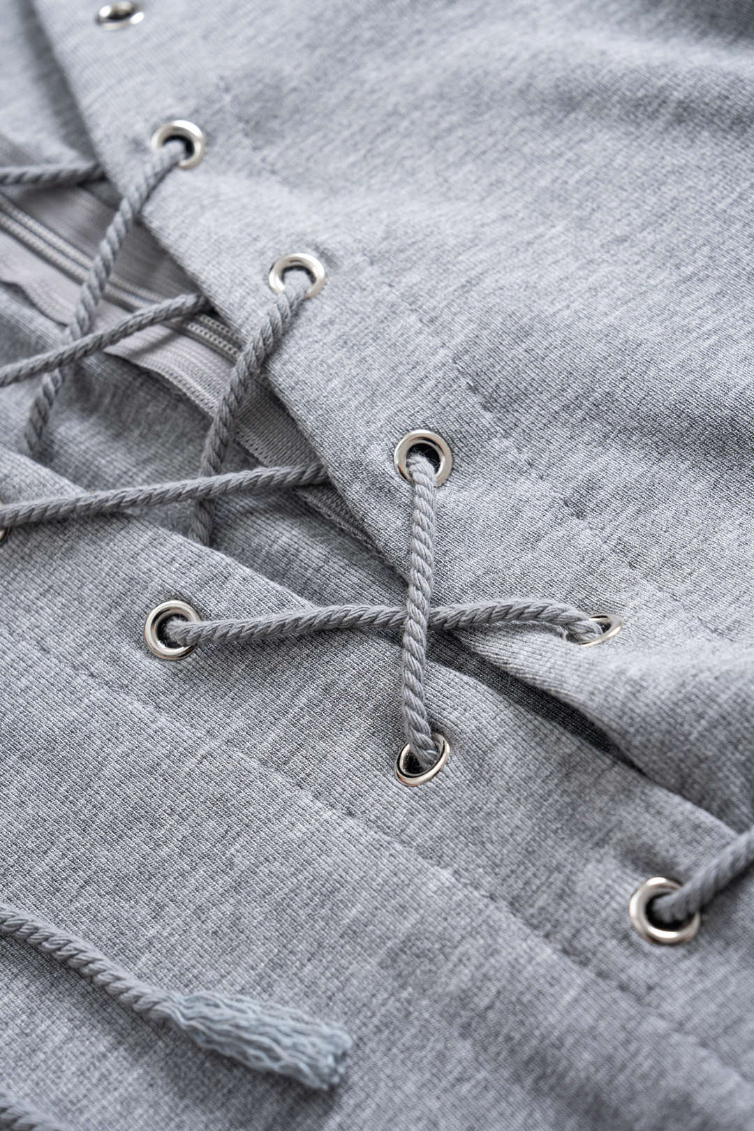 Zipper Strappy V-Neck Short Sleeve Romper