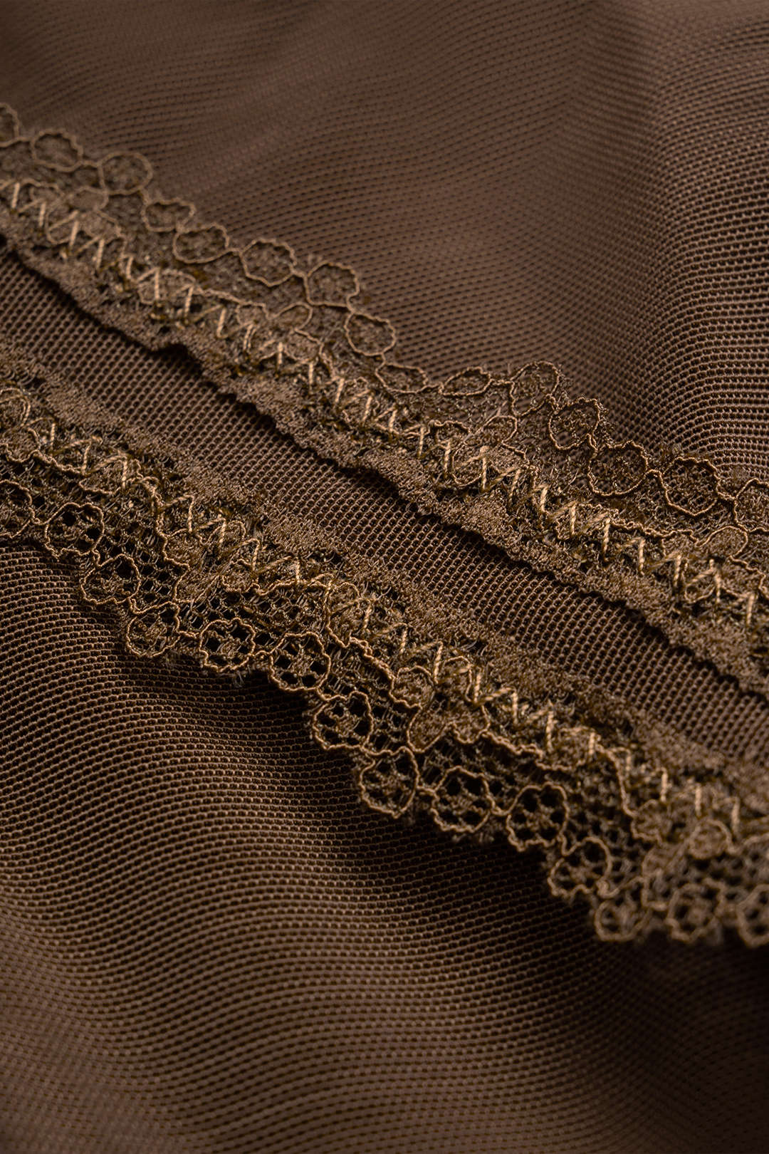 Spitzen-V-Ausschnitt-Korsett-Cami-Top