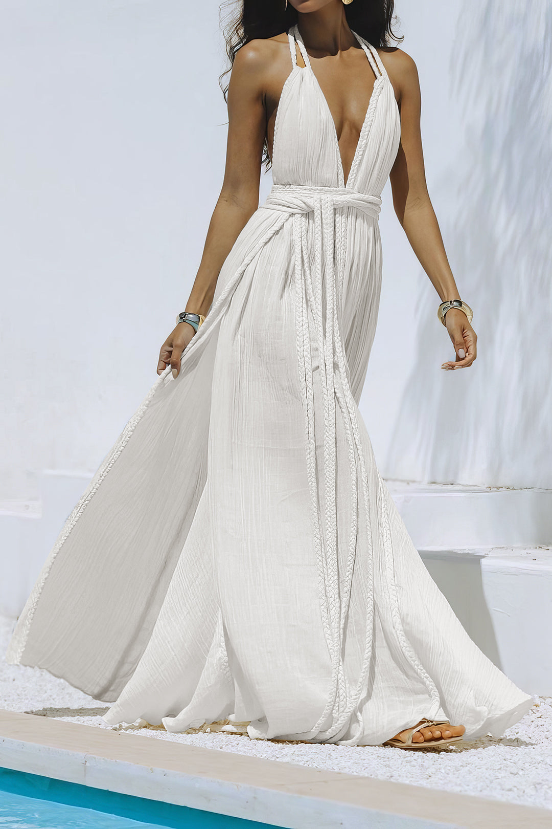 Robe longue sans manches dos nu ceinturée à encolure en V et licou