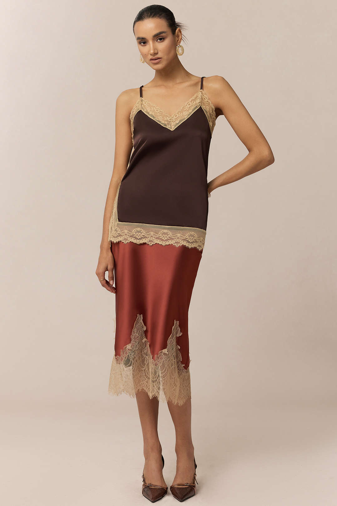 Satin-Patchwork-Camisole mit Spitzenbesatz