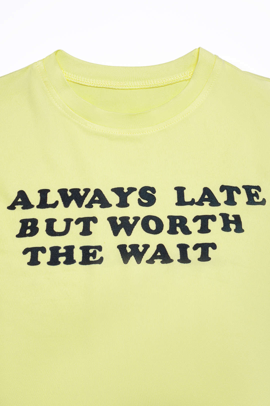 T-shirt à manches courtes et col rond avec imprimé lettre