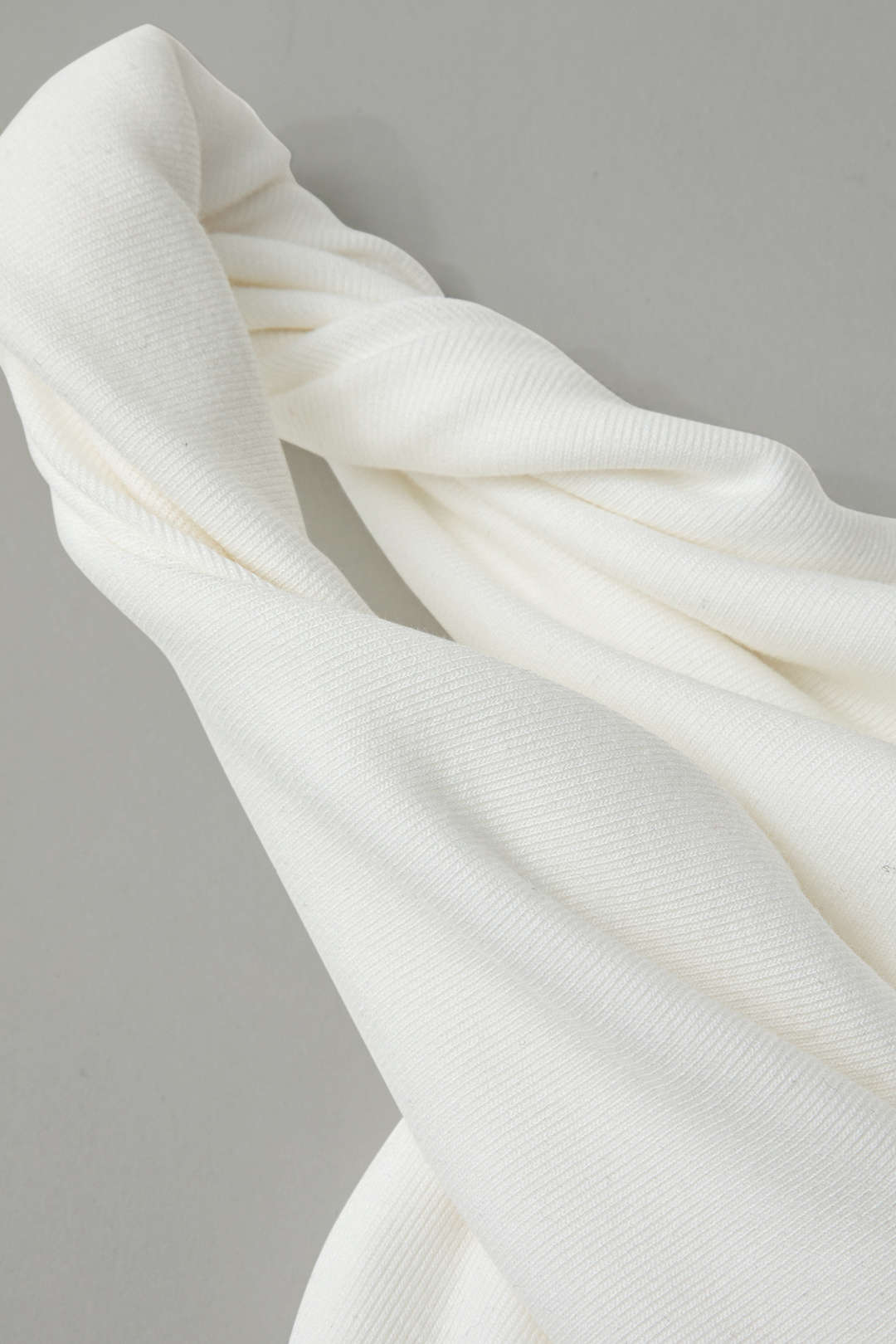 Haut sans manches asymétrique torsadé basique