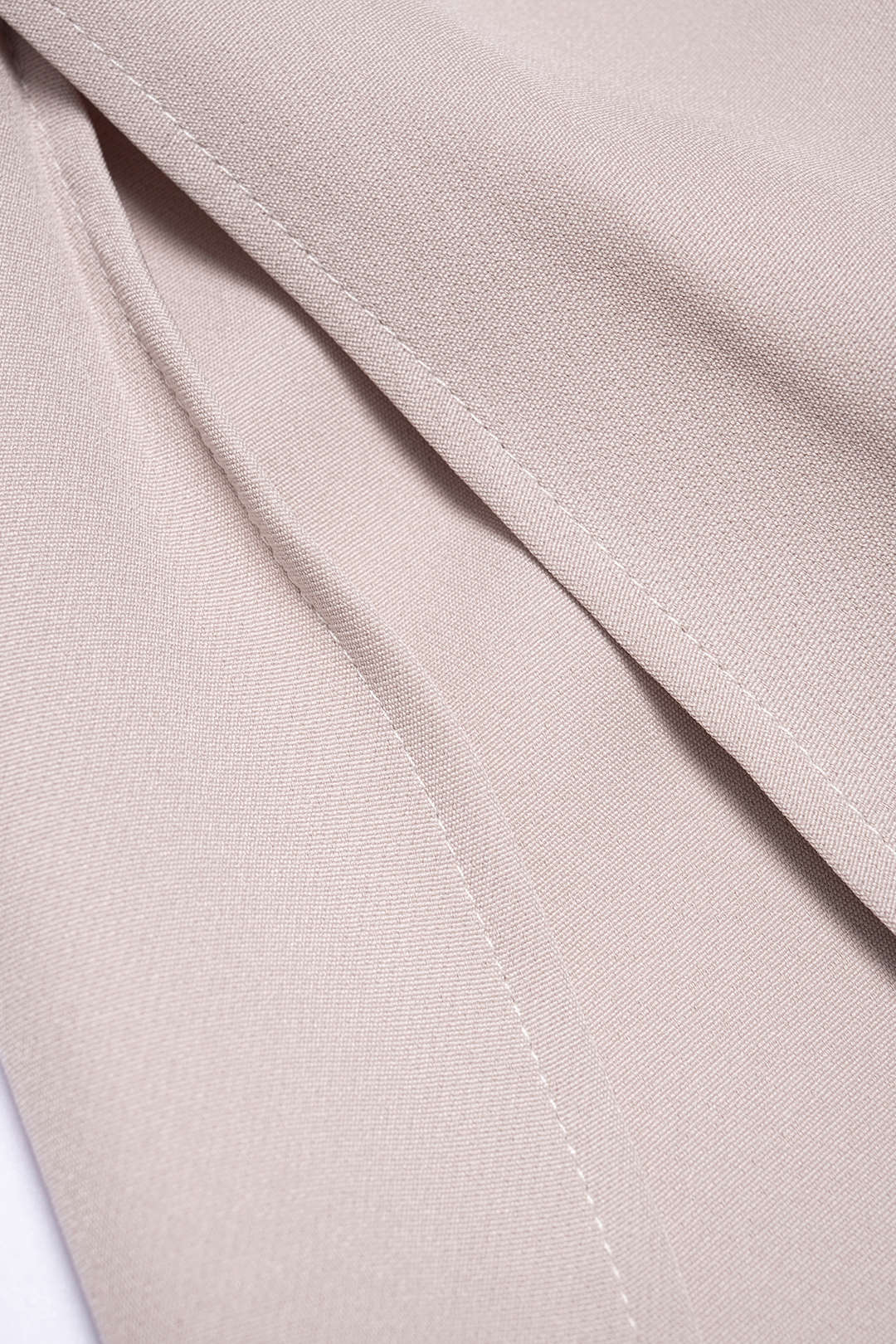 Neckholder-V-Ausschnitt-Trägertop mit Bindeband und weitem Hosen-Set mit seitlichem Schlitz