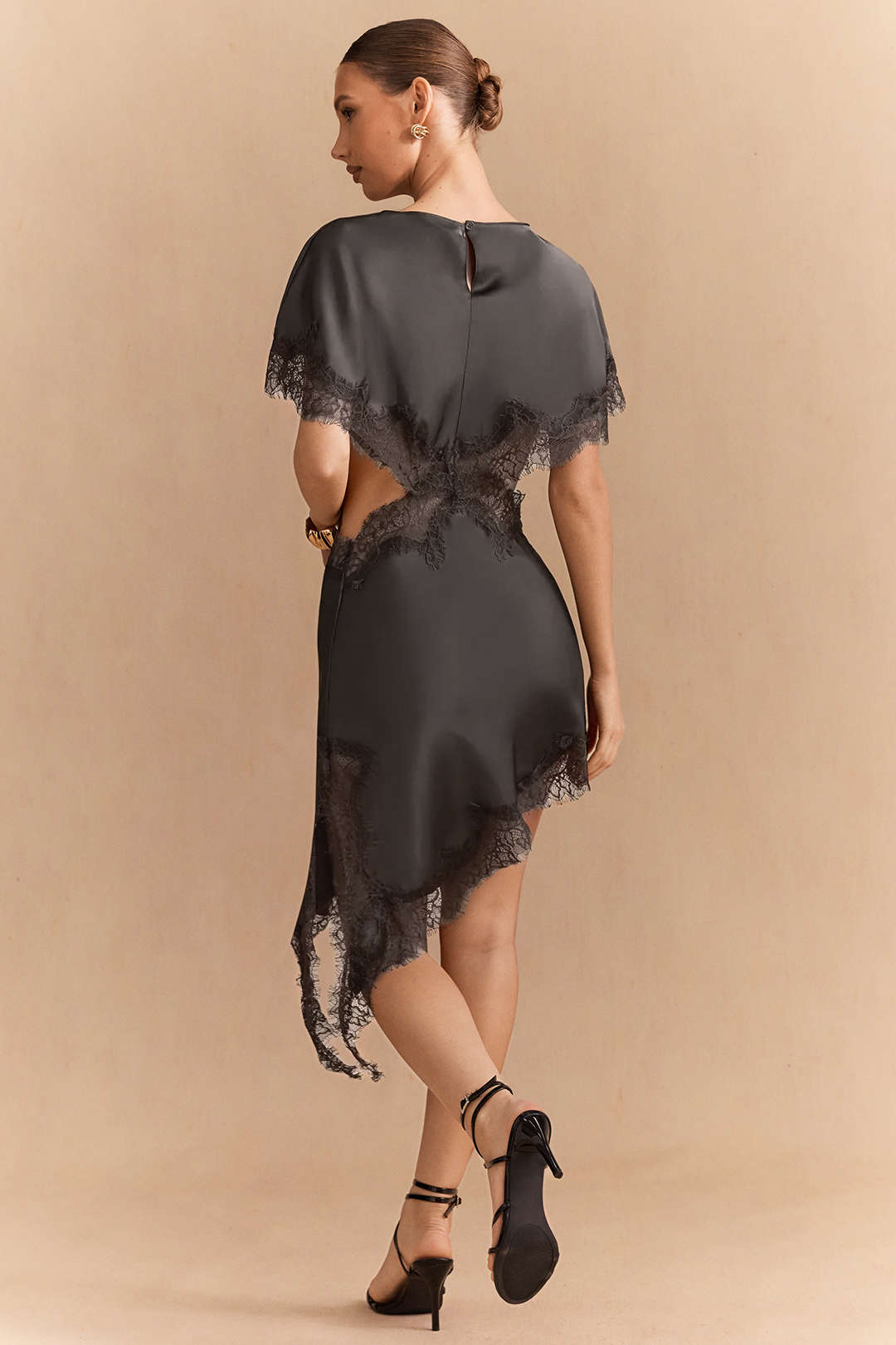 Satin Patchwork Spitzenbesatz Cut-Out Kurzarm-Midikleid
