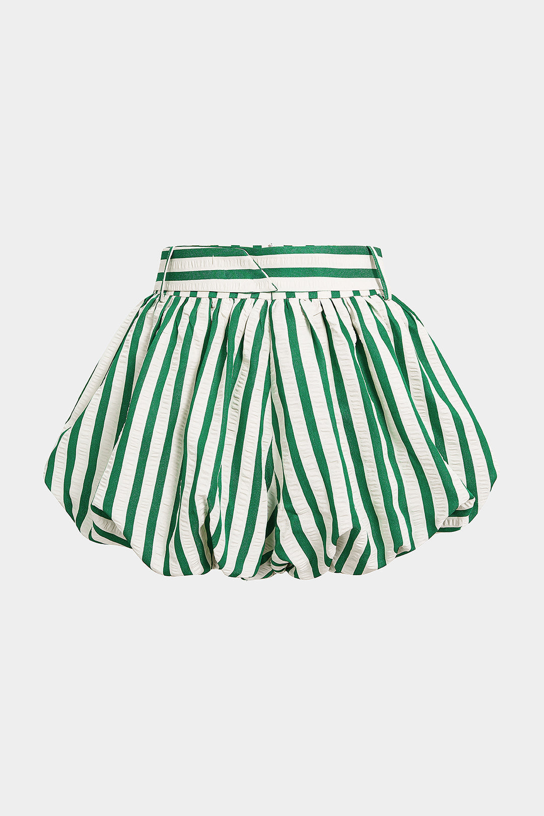Gestreifte, strukturierte geraffte Shorts