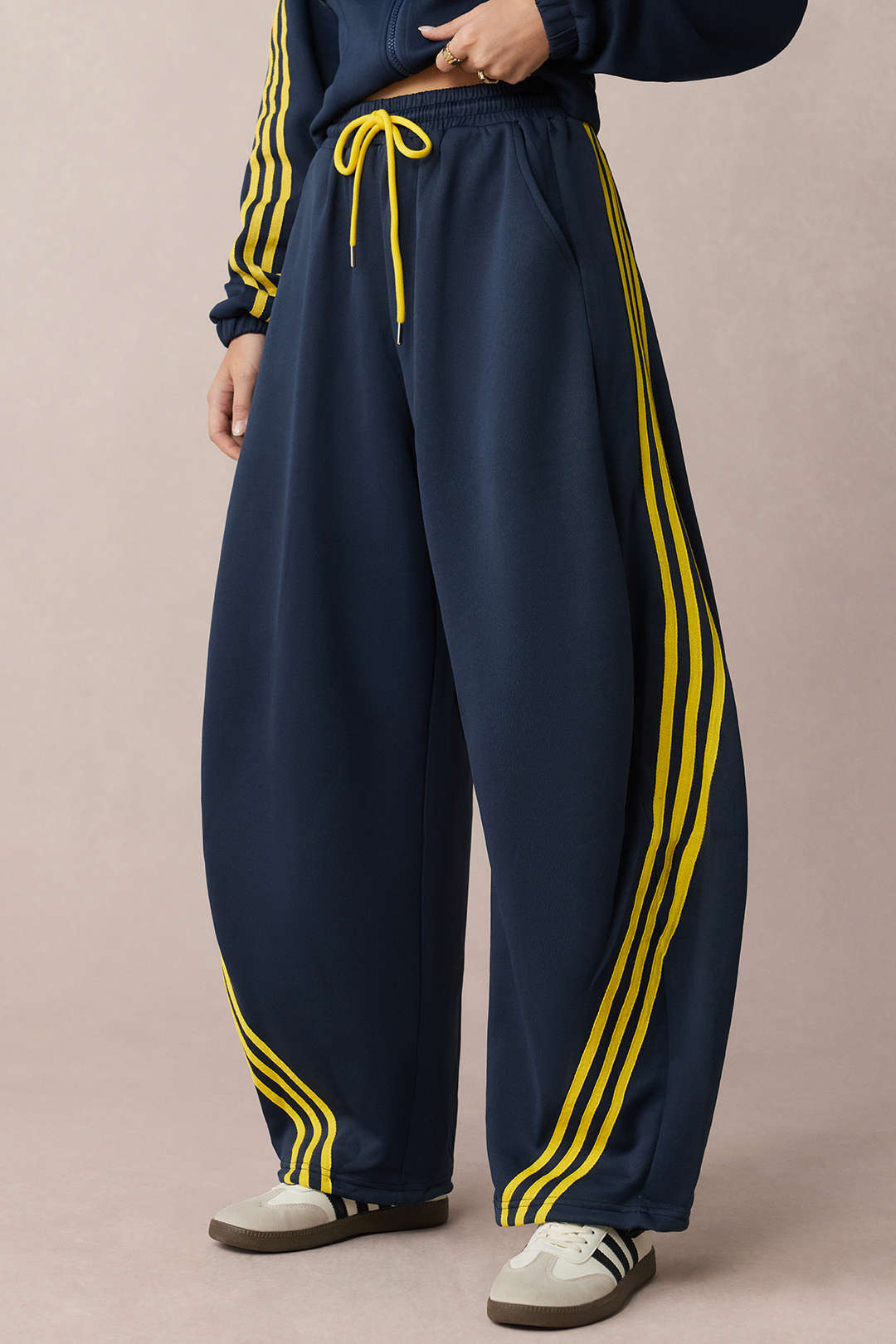 Contrast Tie-Up Barrel Trousers