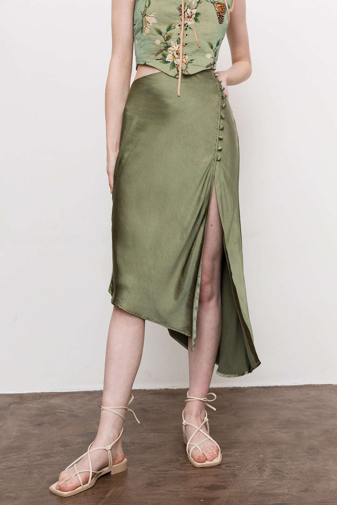 Asymmetric Hem Split Button Decor Skirt
