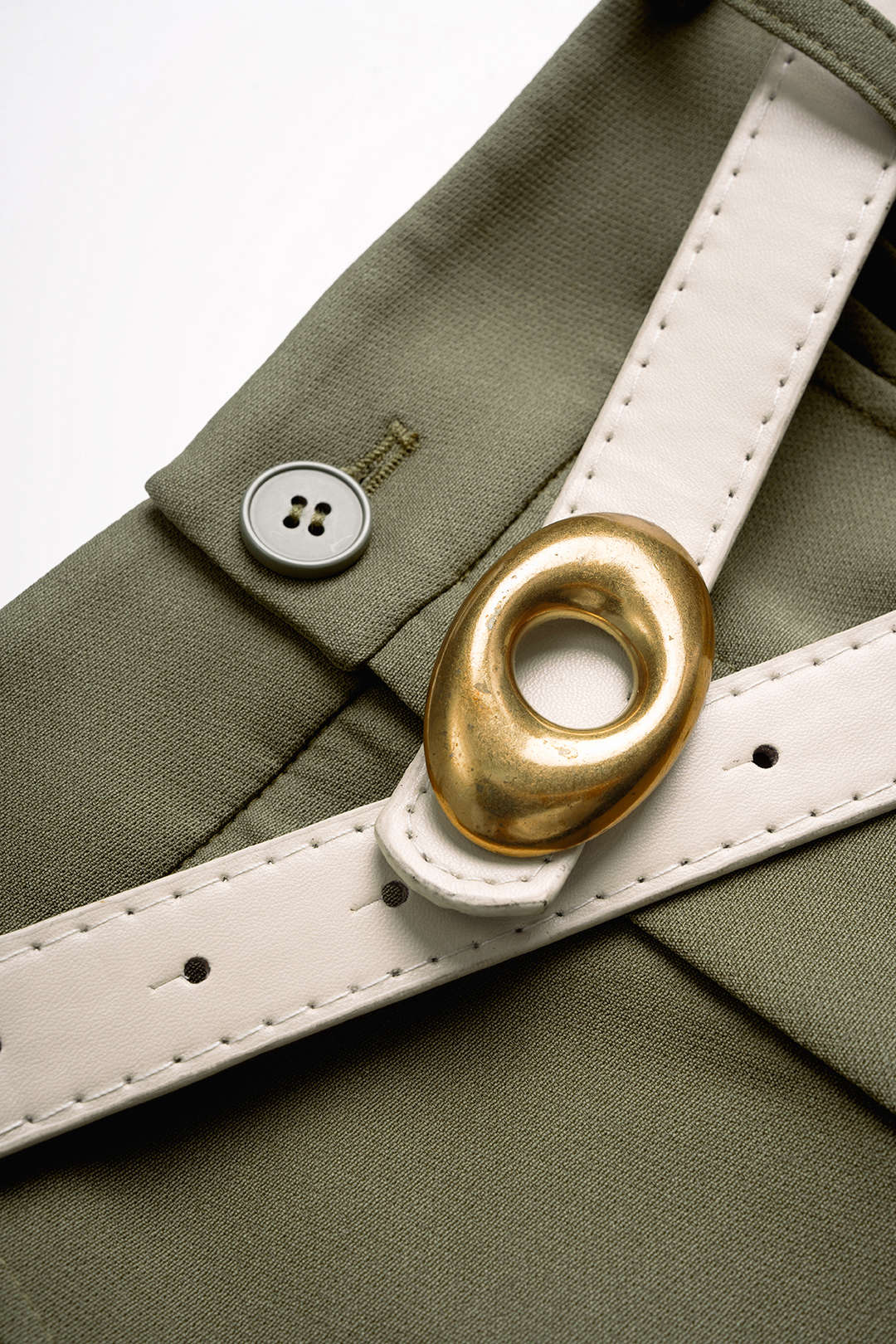 Pantalon plissé droit uni