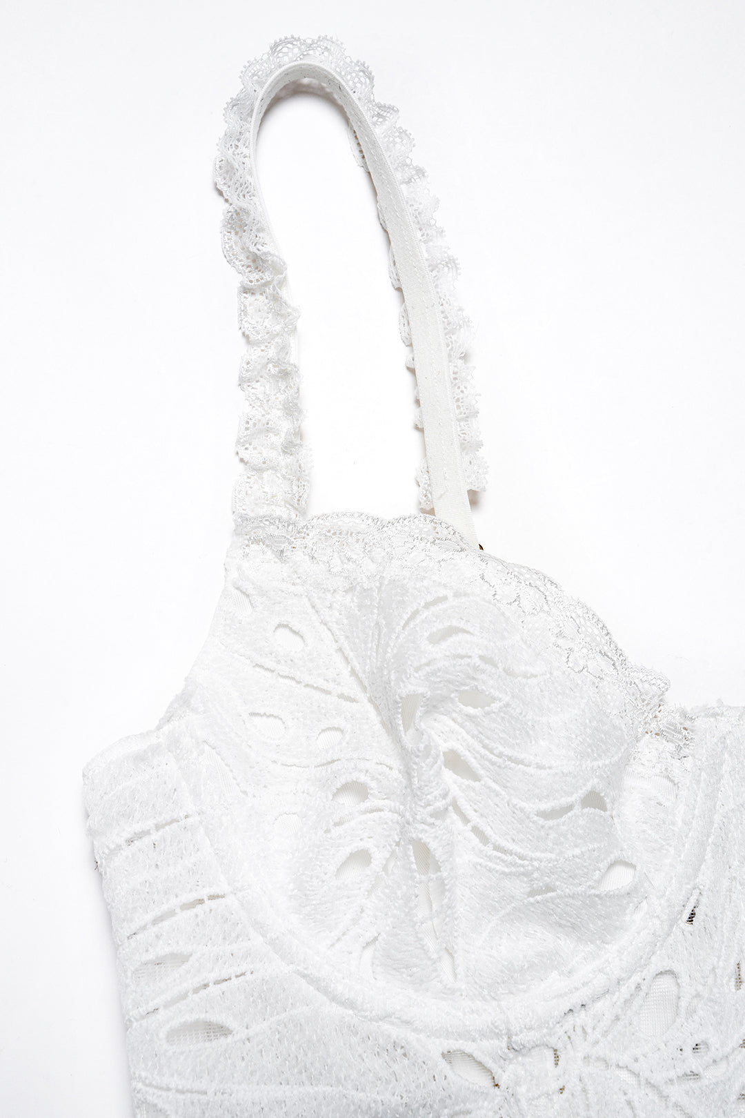 Caraco ajouré en dentelle