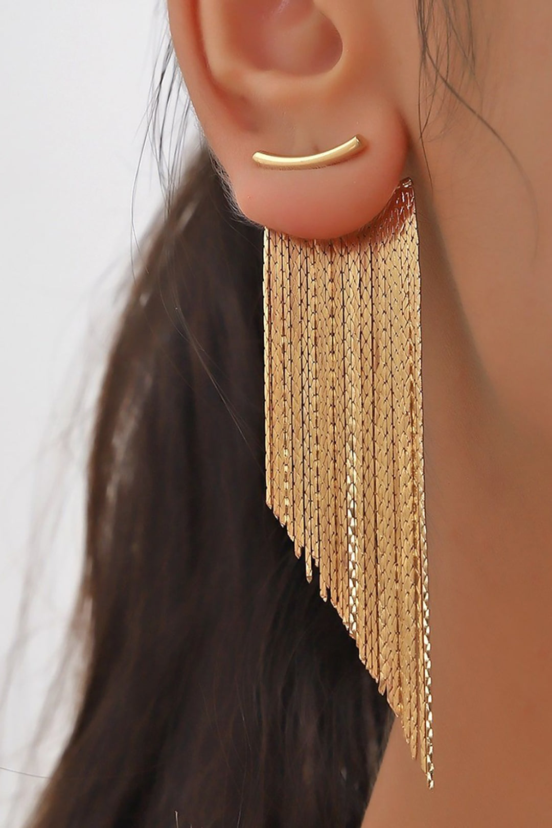 Asymmetrische Metallfransenohrringe