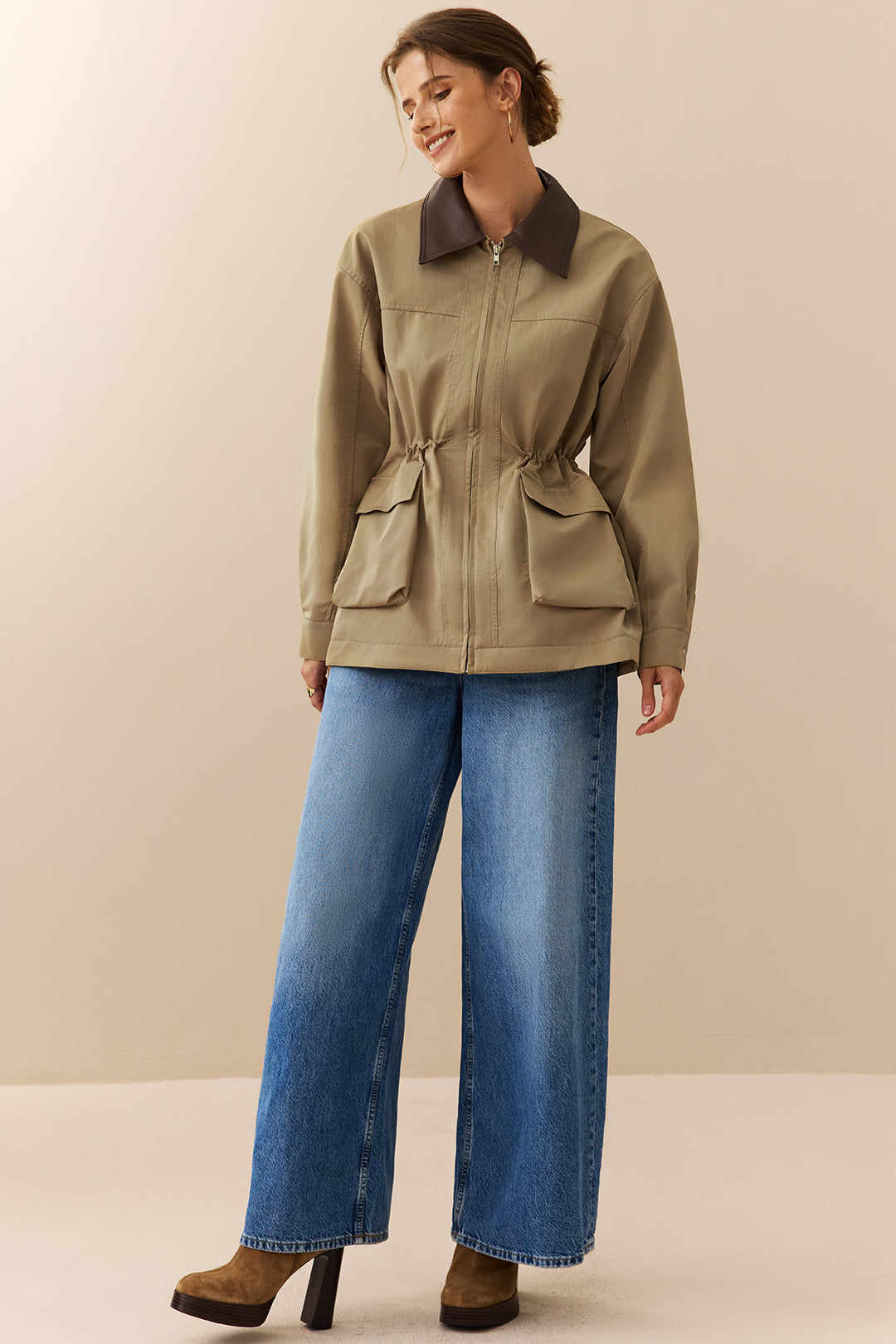 Blouson en simili cuir avec poches plaquées et fermeture éclair