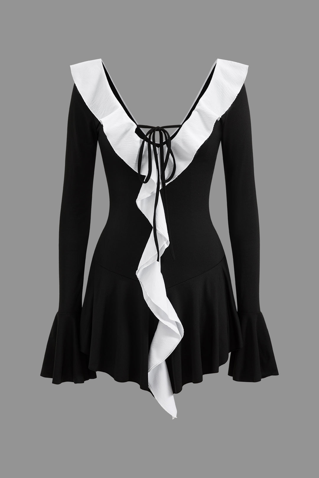 Kontrast-Minikleid mit Rüschenkragen, Bindeband vorne und Glockenärmeln