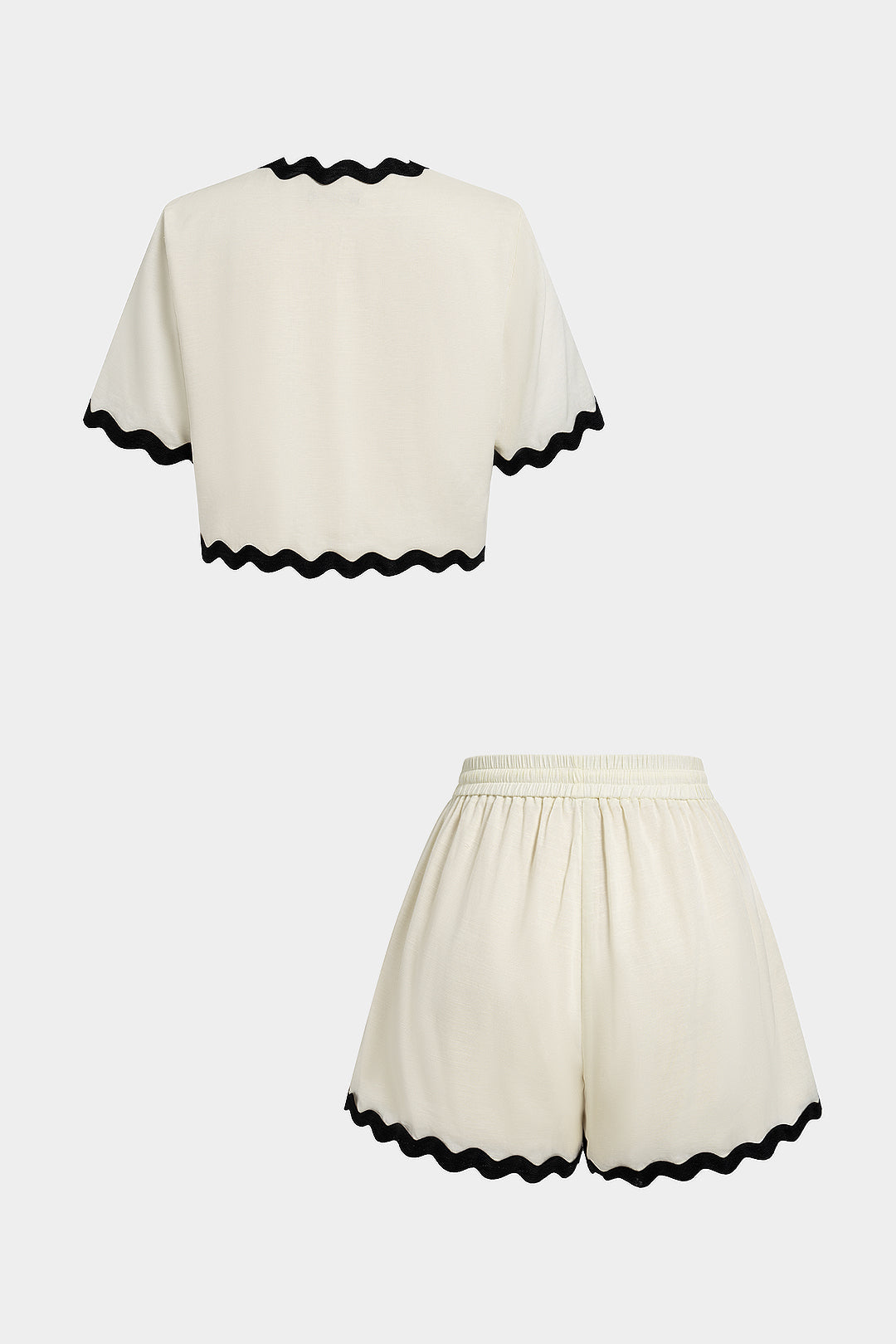 Set aus Oberteil mit Muschelsaum und V-Ausschnitt, Bindebändern vorne und kurzen Ärmeln und Hose mit weitem Bein