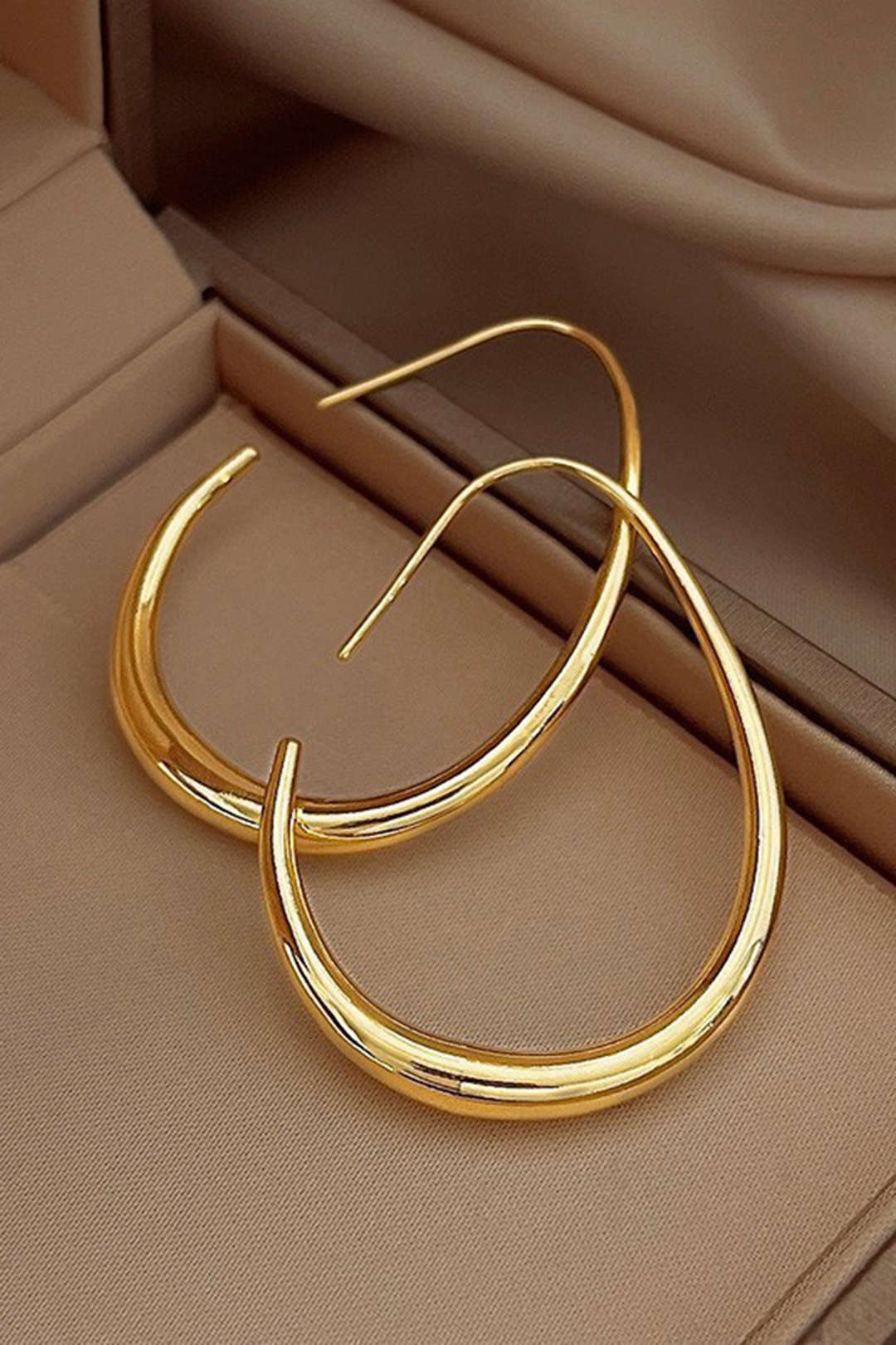 Boucles d'oreilles ovales en métal