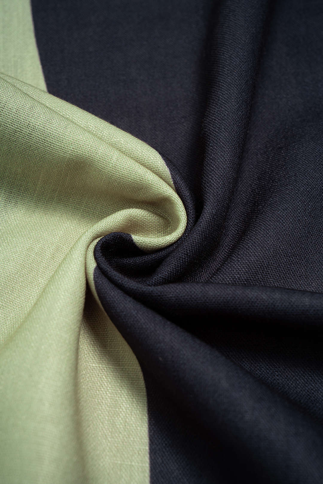 Maxikleid ärmellos mit abstraktem Blumendruck, Raffungen und Cut-Outs
