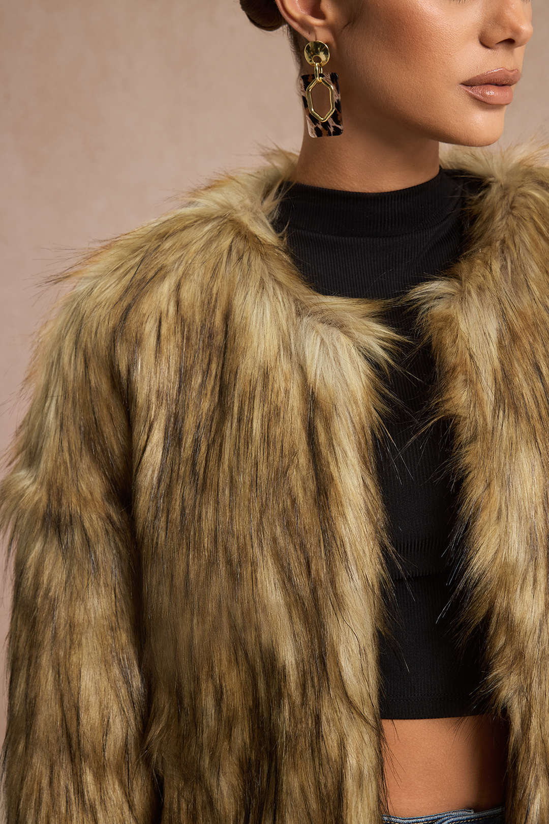 Veste à manches longues en fausse fourrure