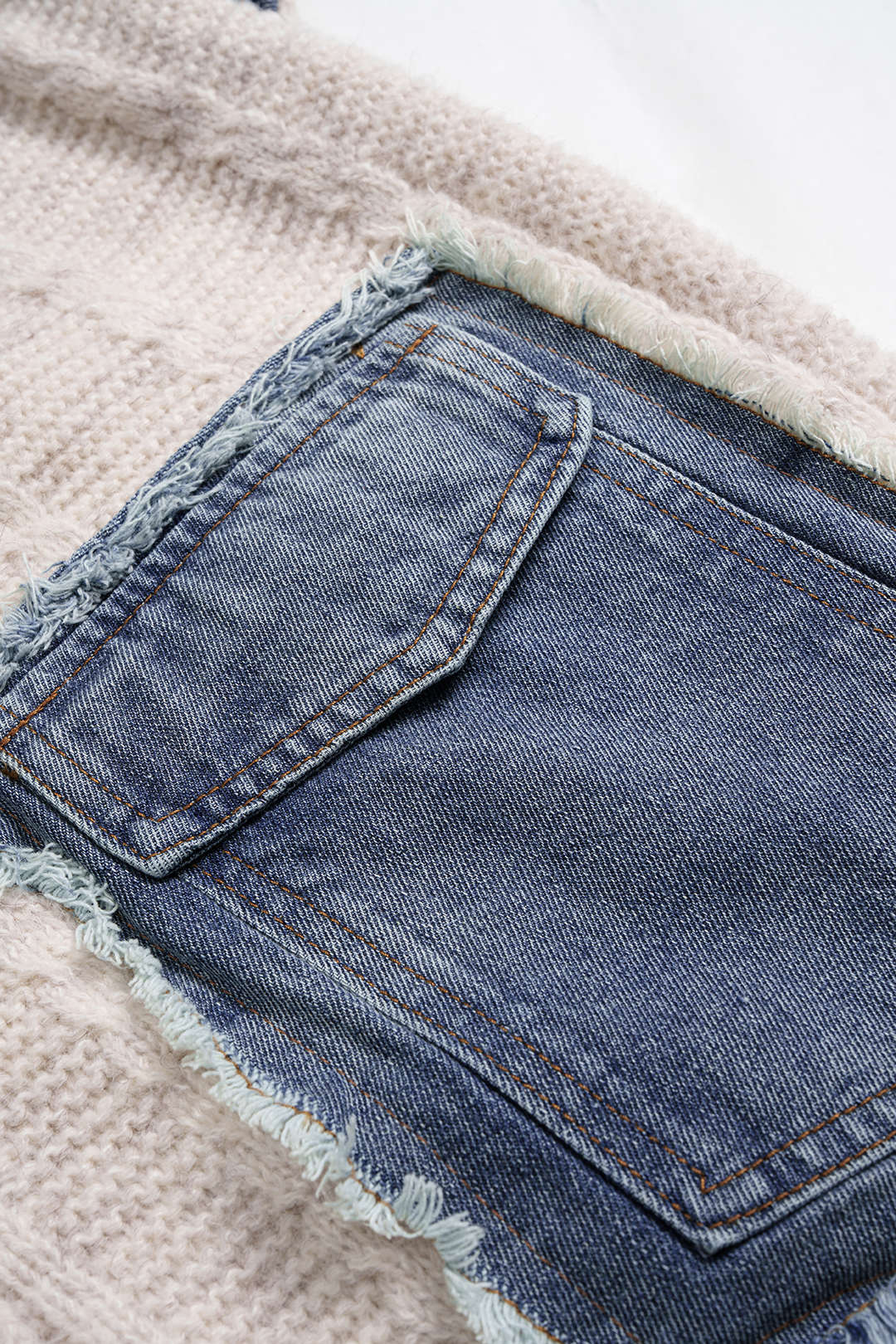 Gilet boutonné en tricot patchwork avec poches