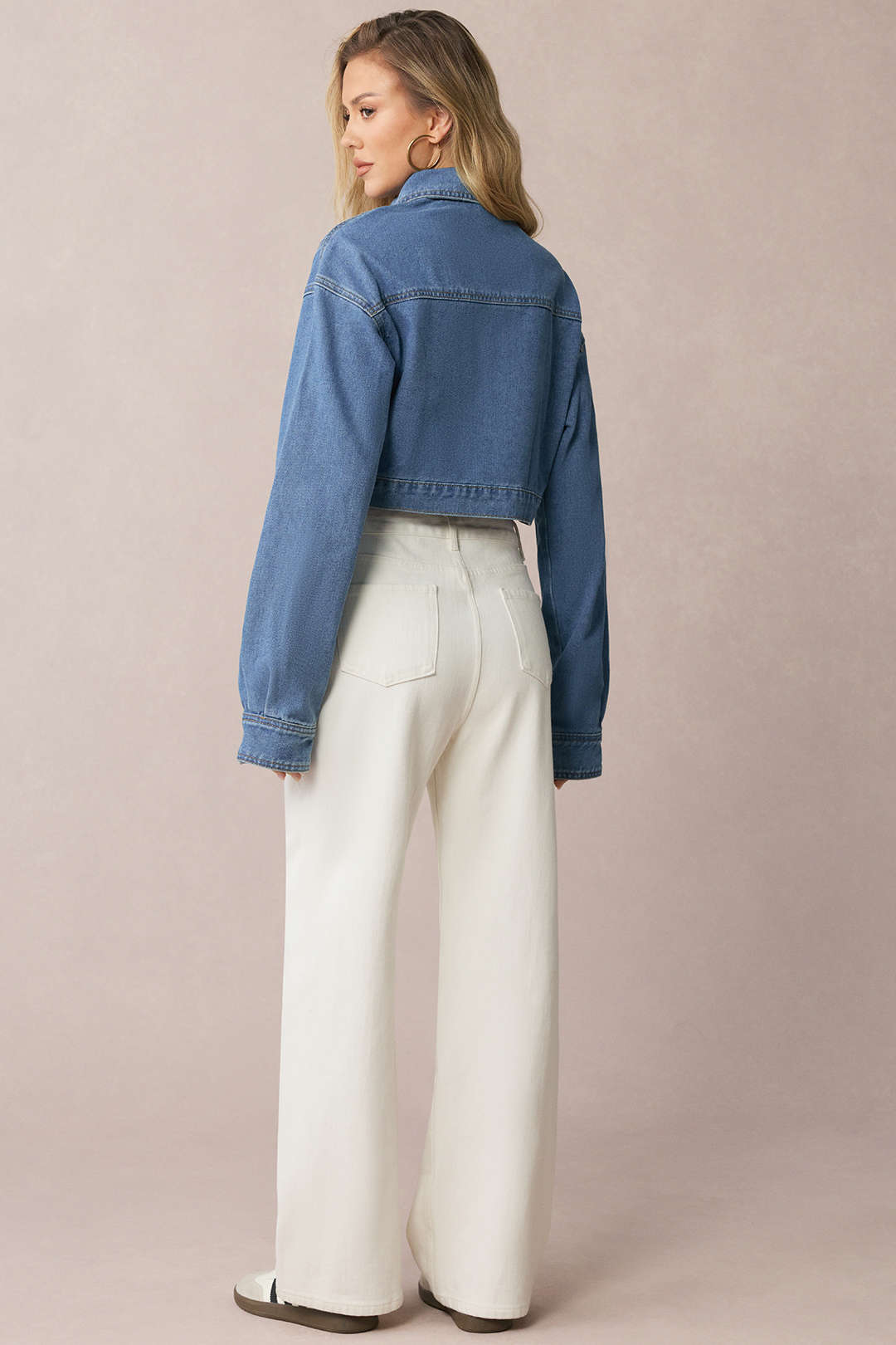Jeans-Oberteil mit asymmetrischem Reißverschluss und langen Ärmeln