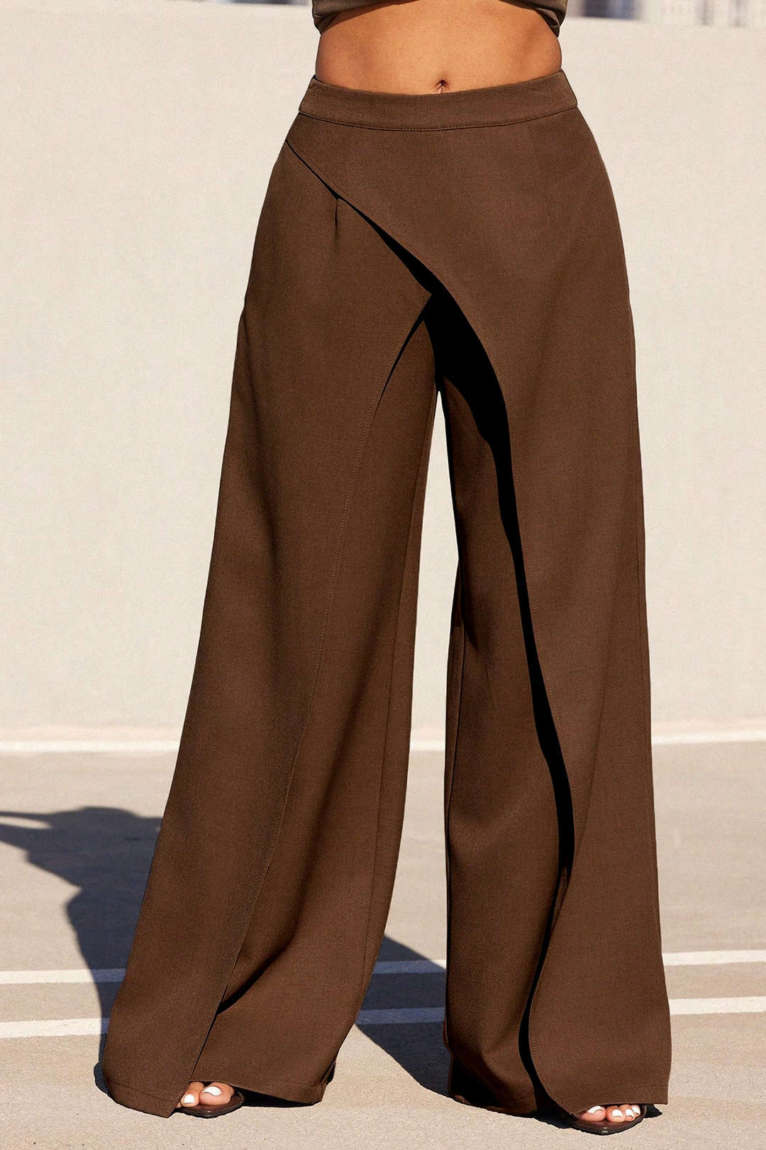 Asymmetrische High-Waist Wide-Leg Hose