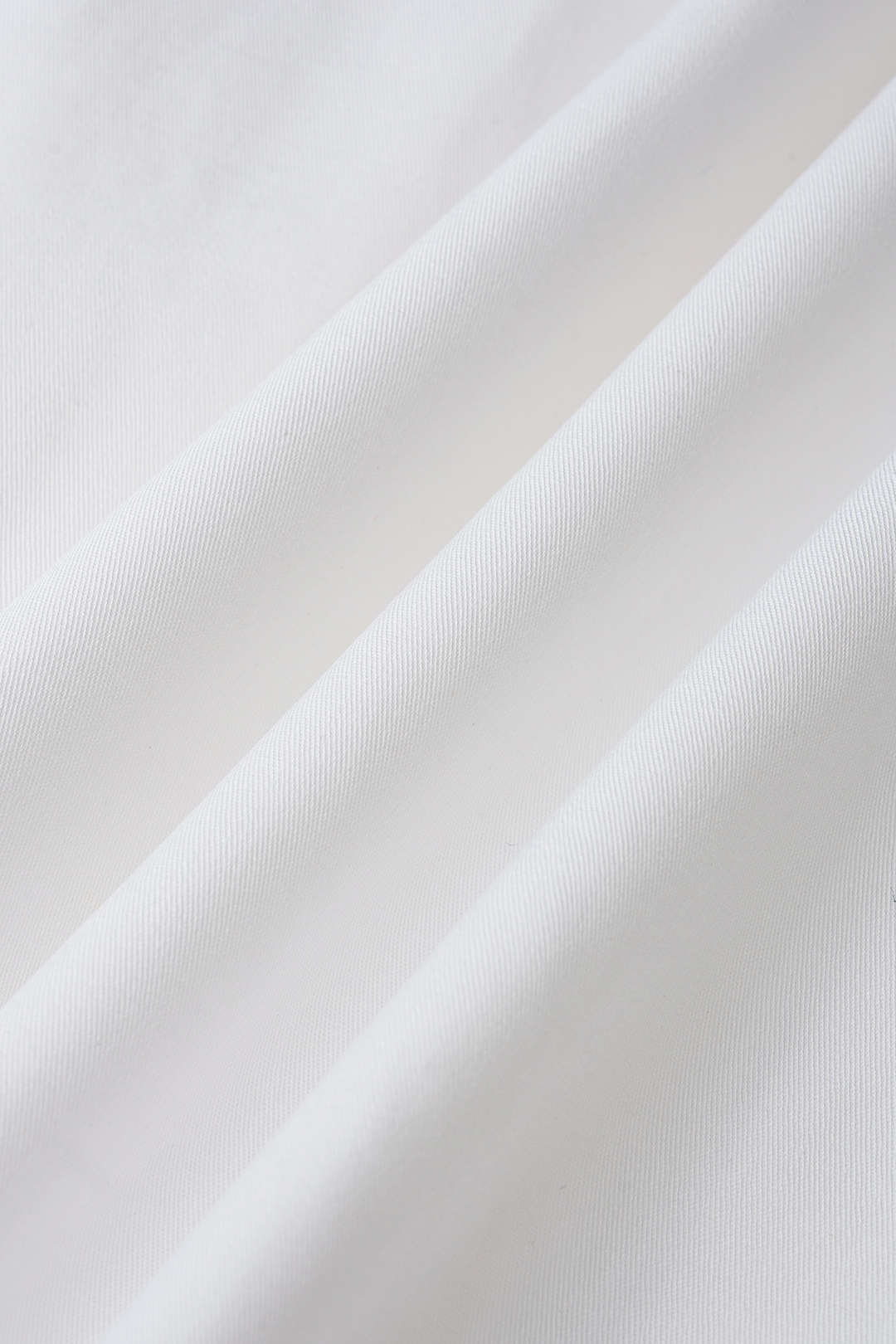Patchwork schulterfreies, gerafftes Minikleid mit Bindeband am Rücken