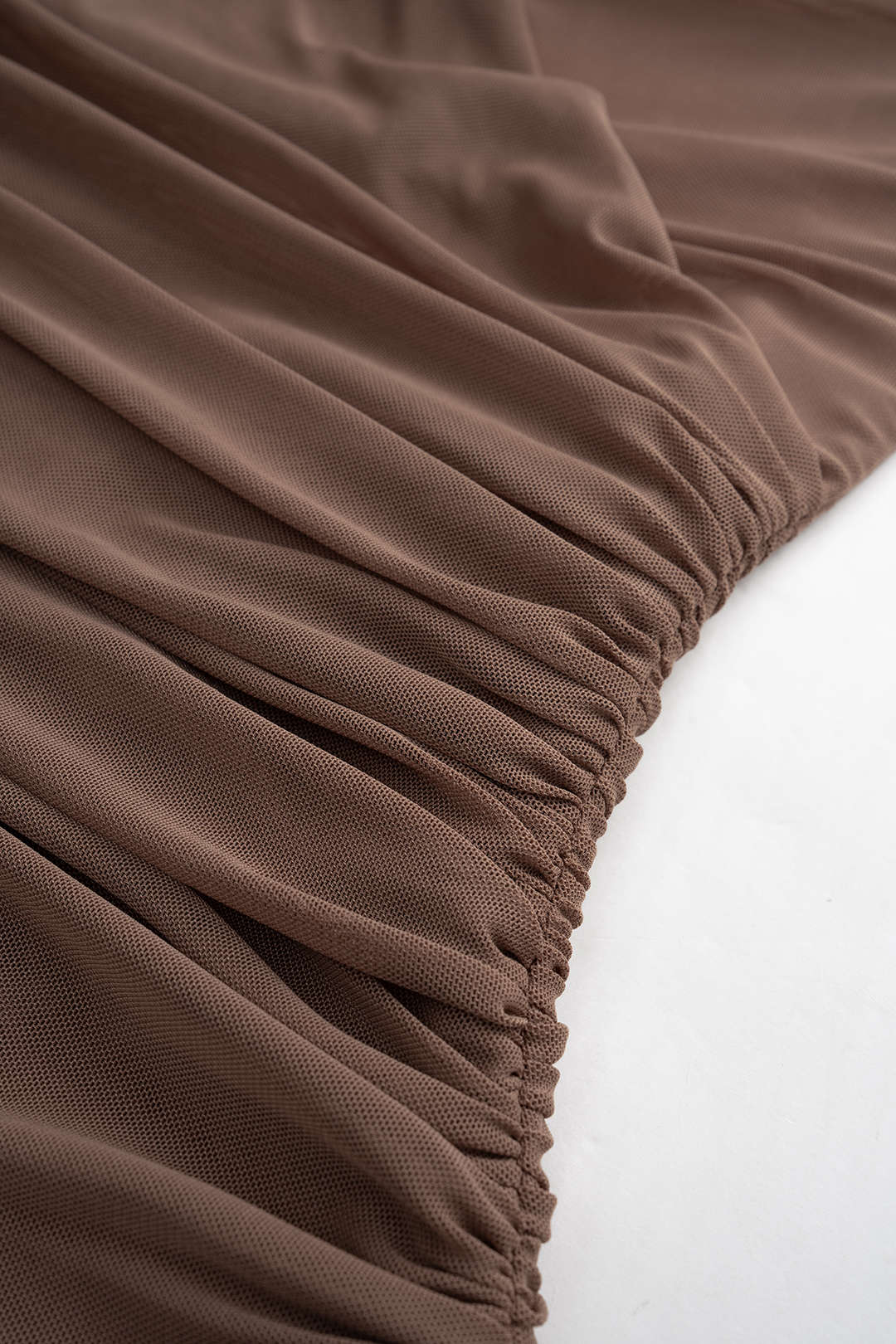 Lange geschnittene Ärmelbluse mit Spitzen-Patchwork