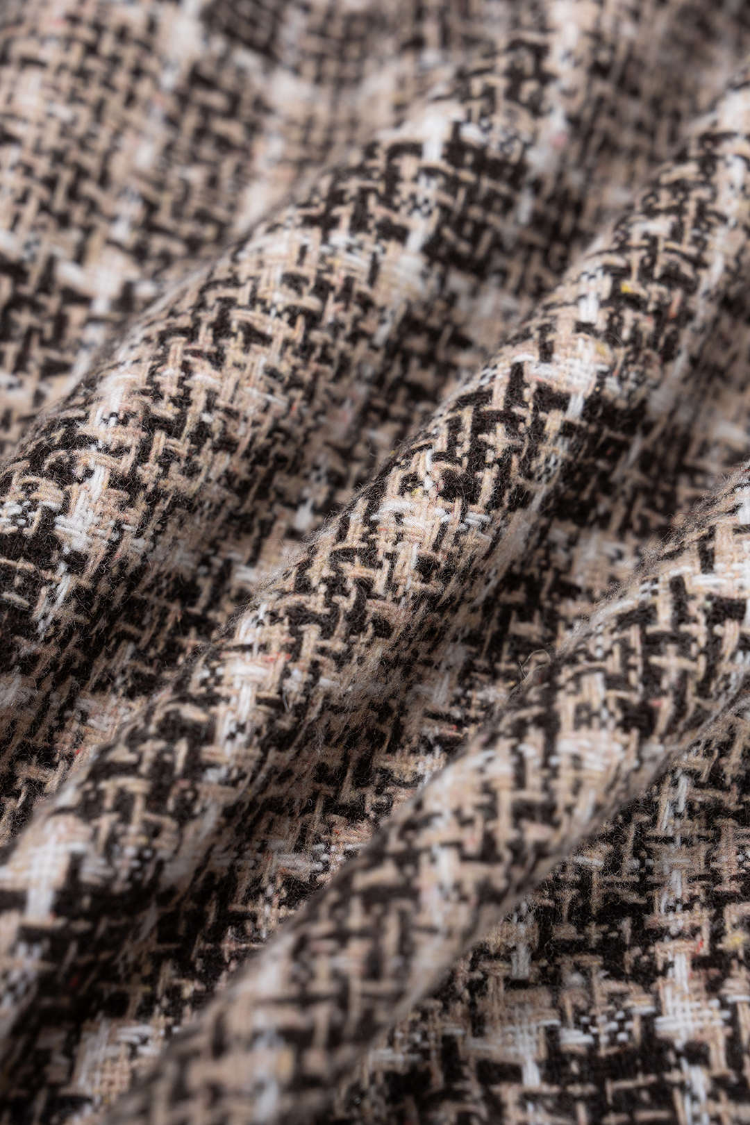 Karierte Shorts mit Knopf und hoher Taille