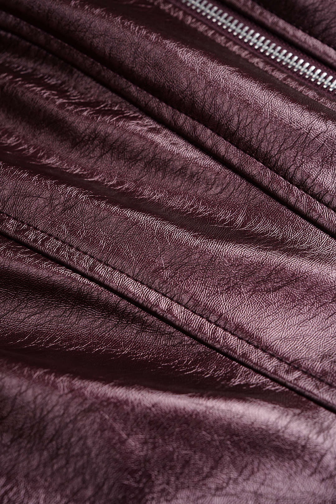 Veste corset zippée en similicuir