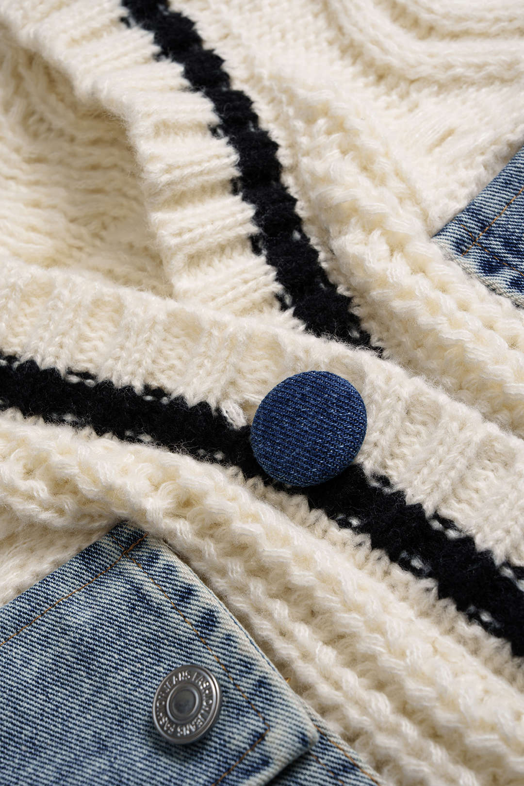 Denim-Patchwork-Strickoberbekleidung
