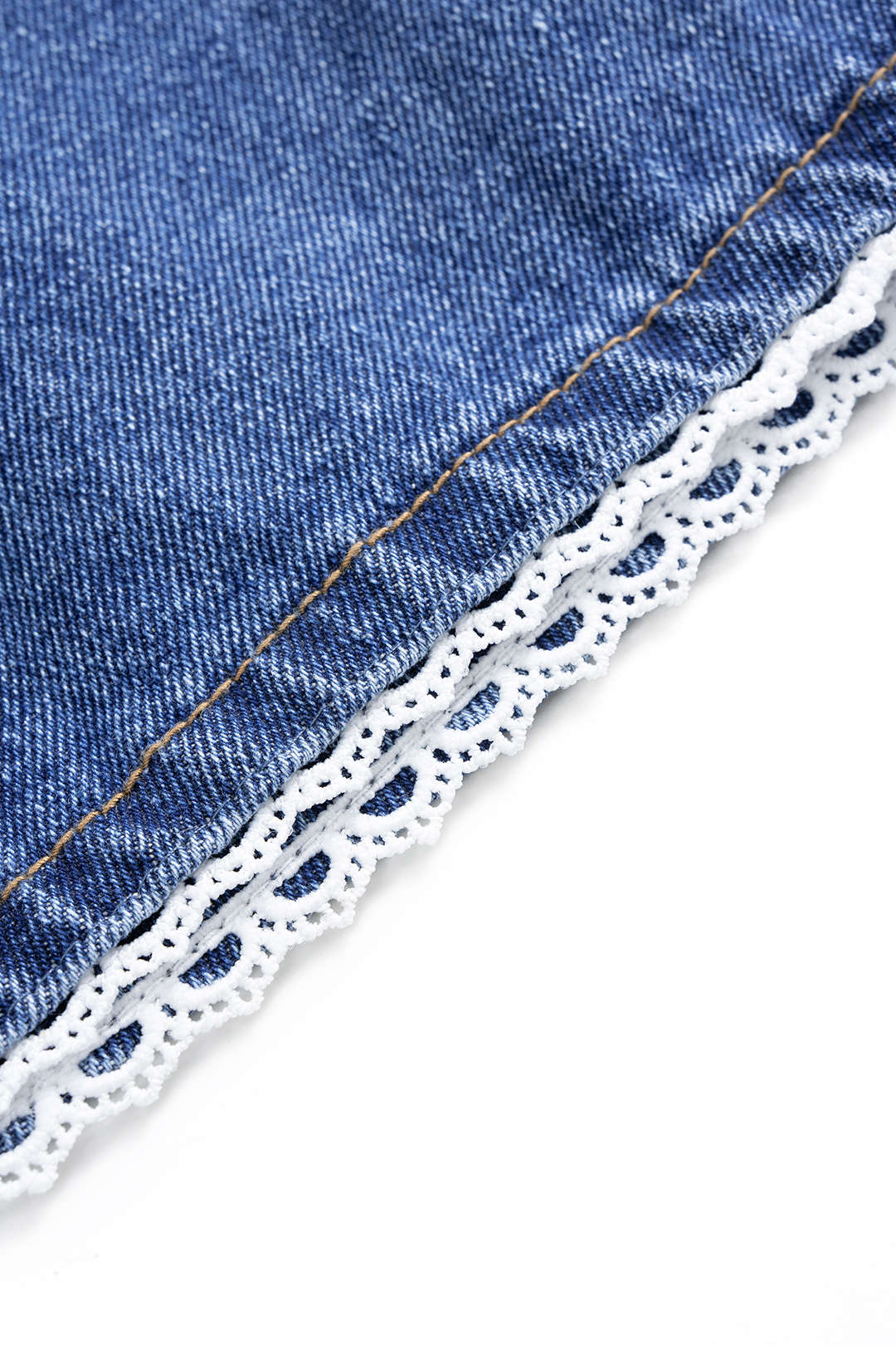 Denim-Patchwork-Shorts mit Schnürung, Raffung, hoher Taille und weitem Bein