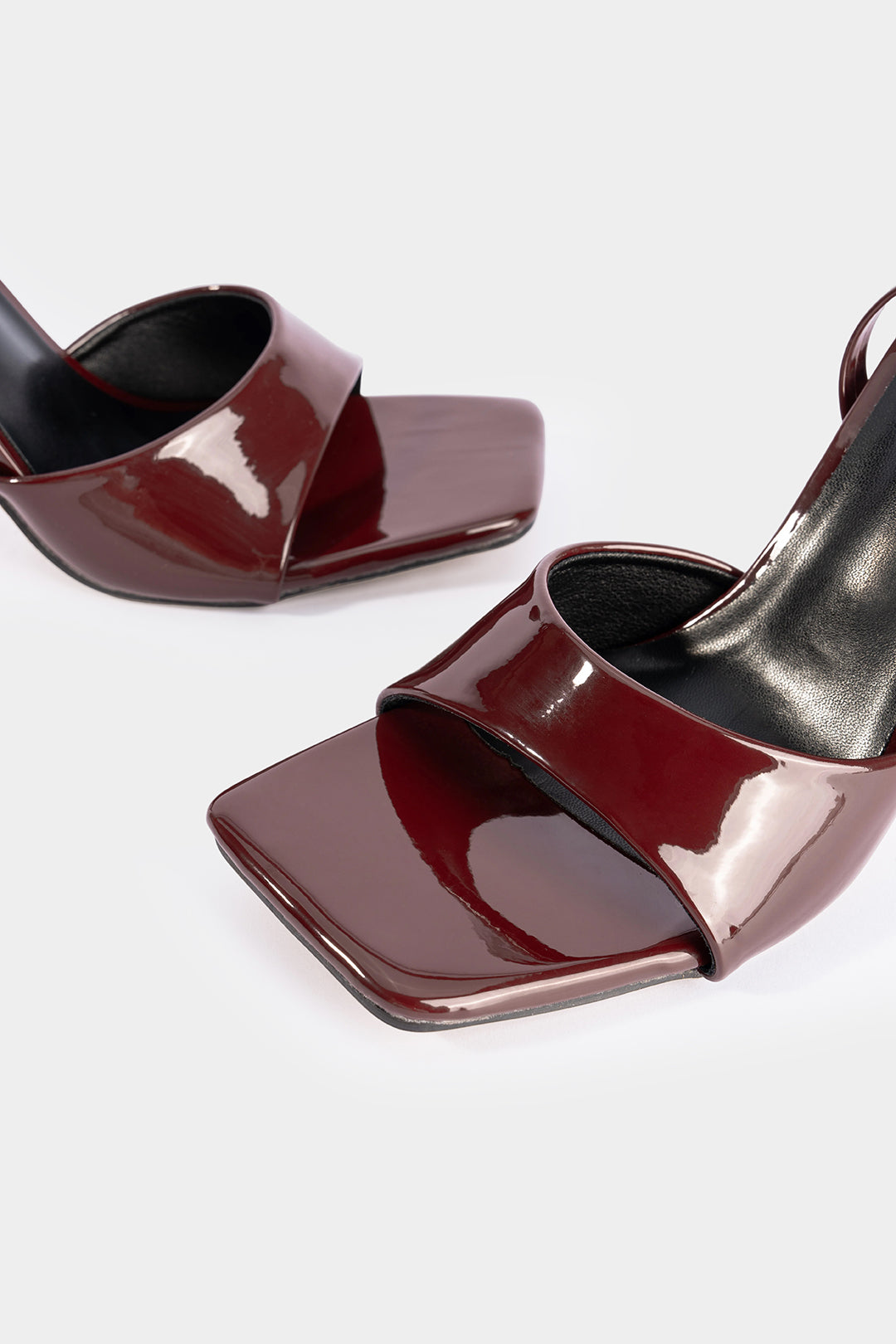 Absatzschuhe mit Karree-Zehenpartie