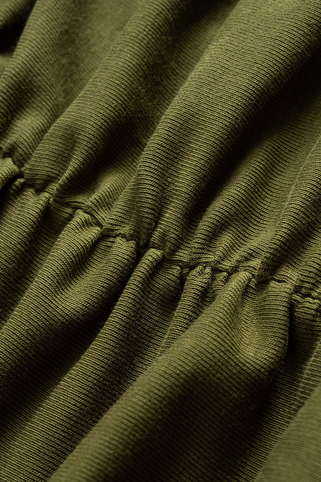 Gerafftes langärmeliges Minikleid