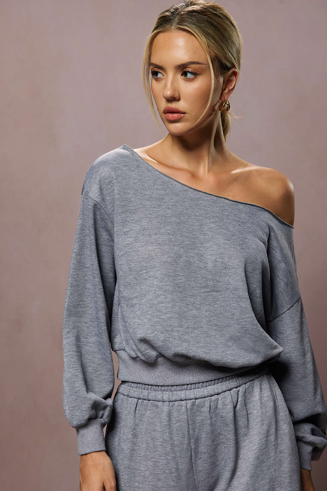 Ensemble haut asymétrique et pantalon