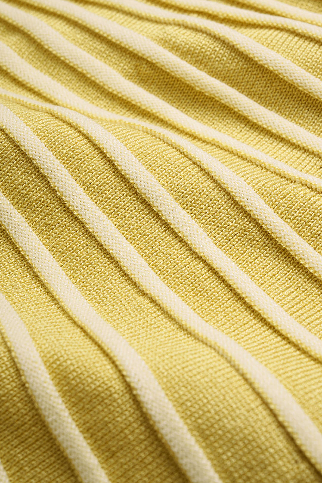 Robe courte sans manches en maille à bretelles contrastantes