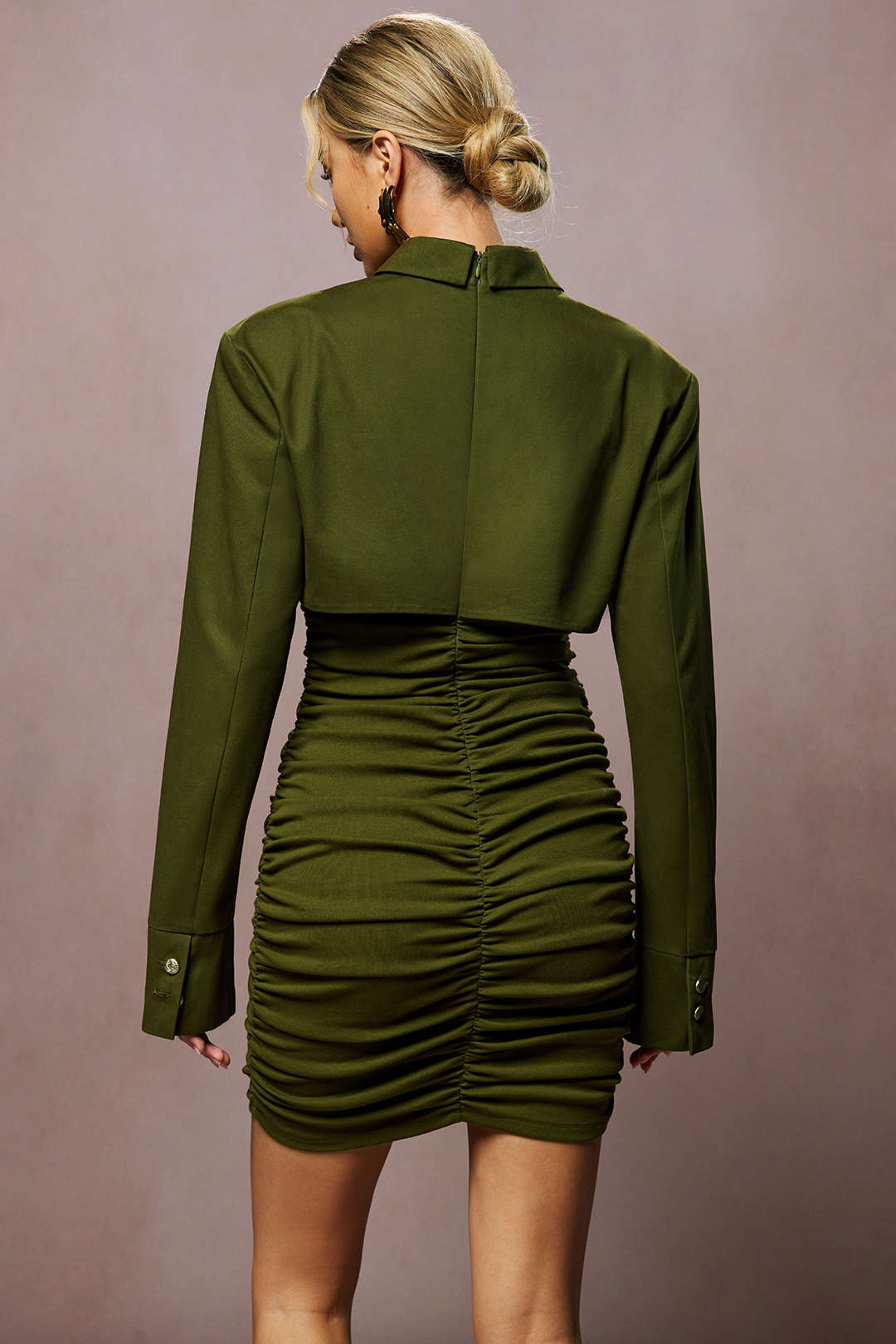 Gerafftes langärmeliges Minikleid