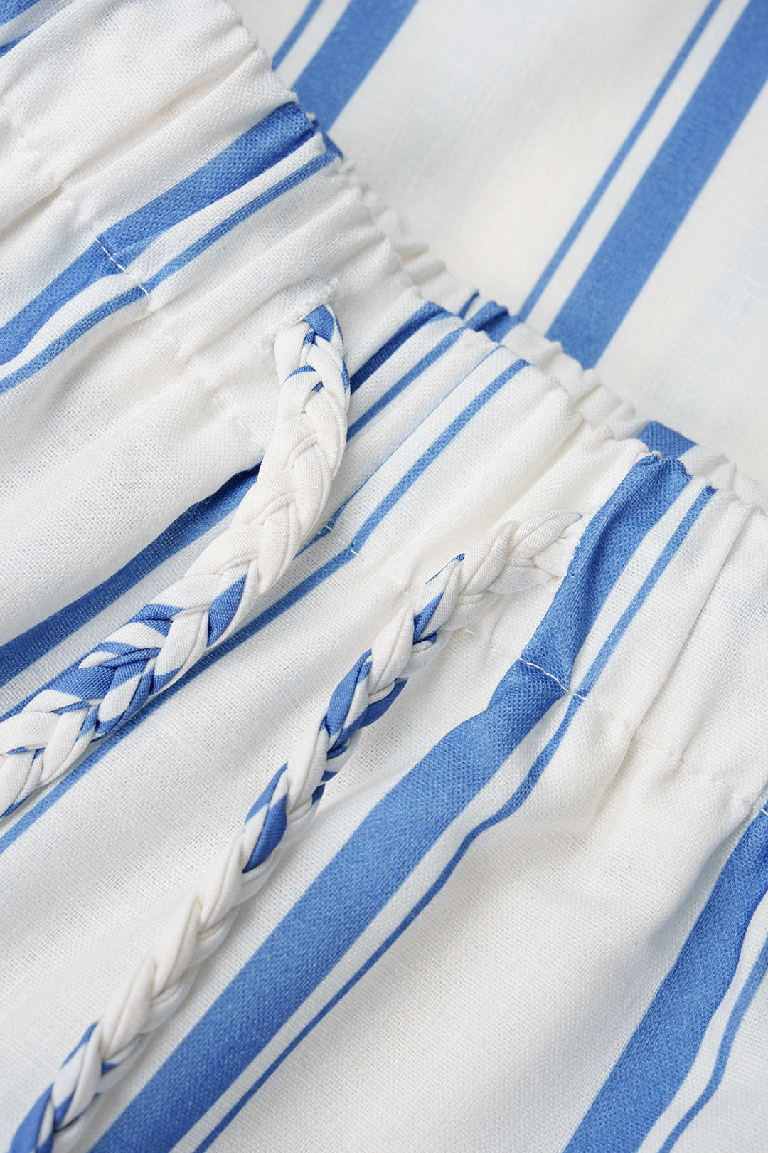Hose aus Leinen mit Streifen und weitem Bein