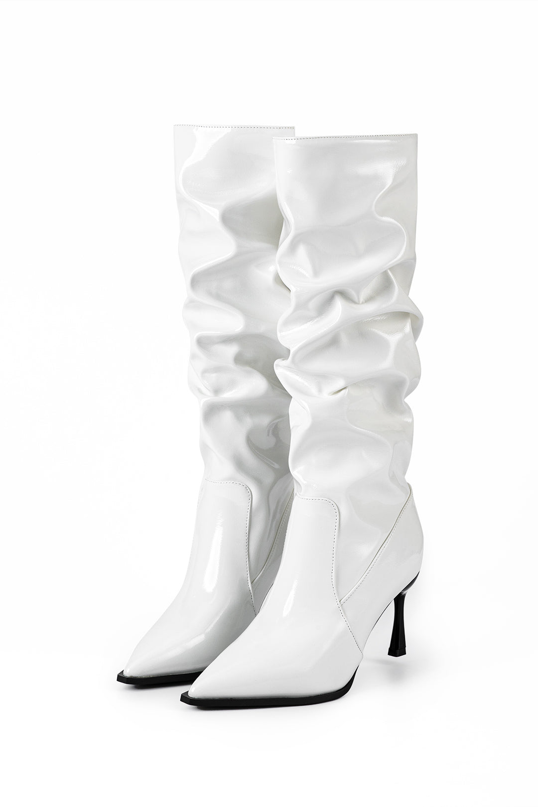 Bottes hautes en similicuir plissé à bout pointu