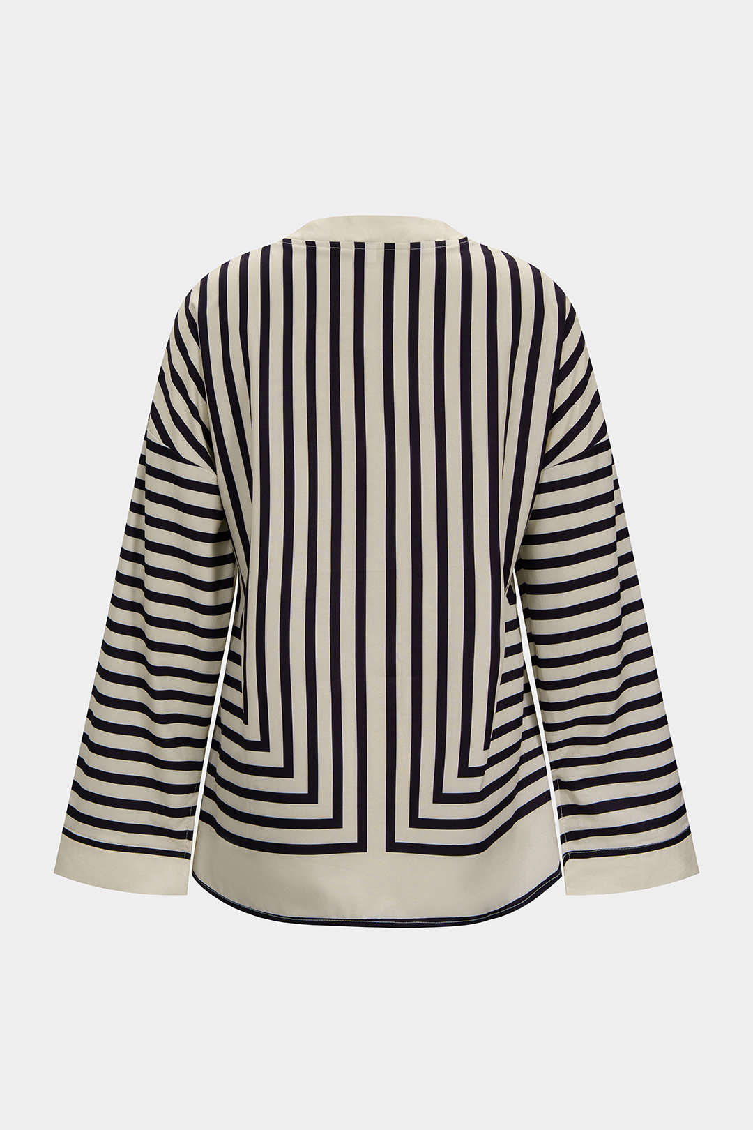 Chemise à manches longues en satin imprimée à rayures