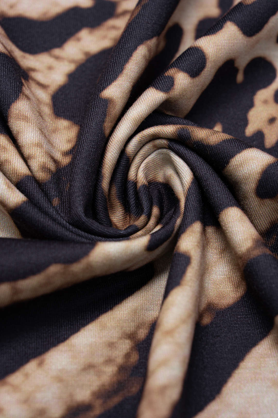 Maxikleid mit Leopardenmuster, Stehkragen, Neckholder und Korsett-Oberteil