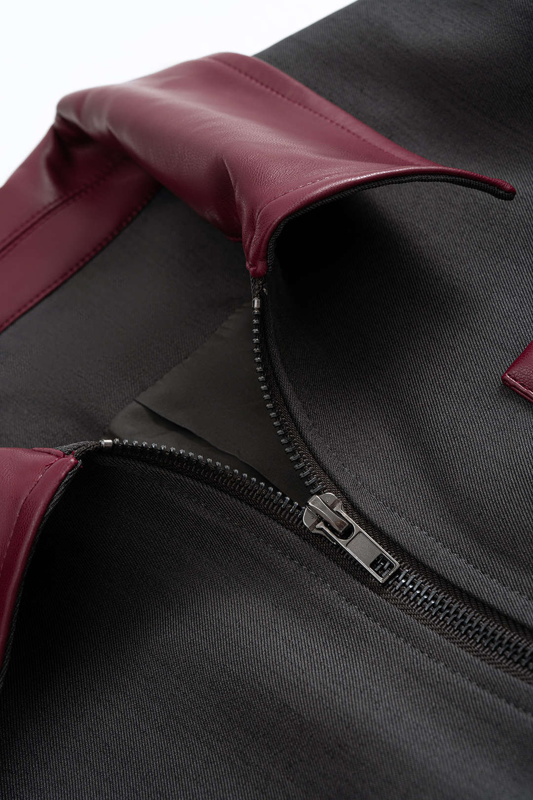Veste en cuir patchwork zippée au design rétro américain