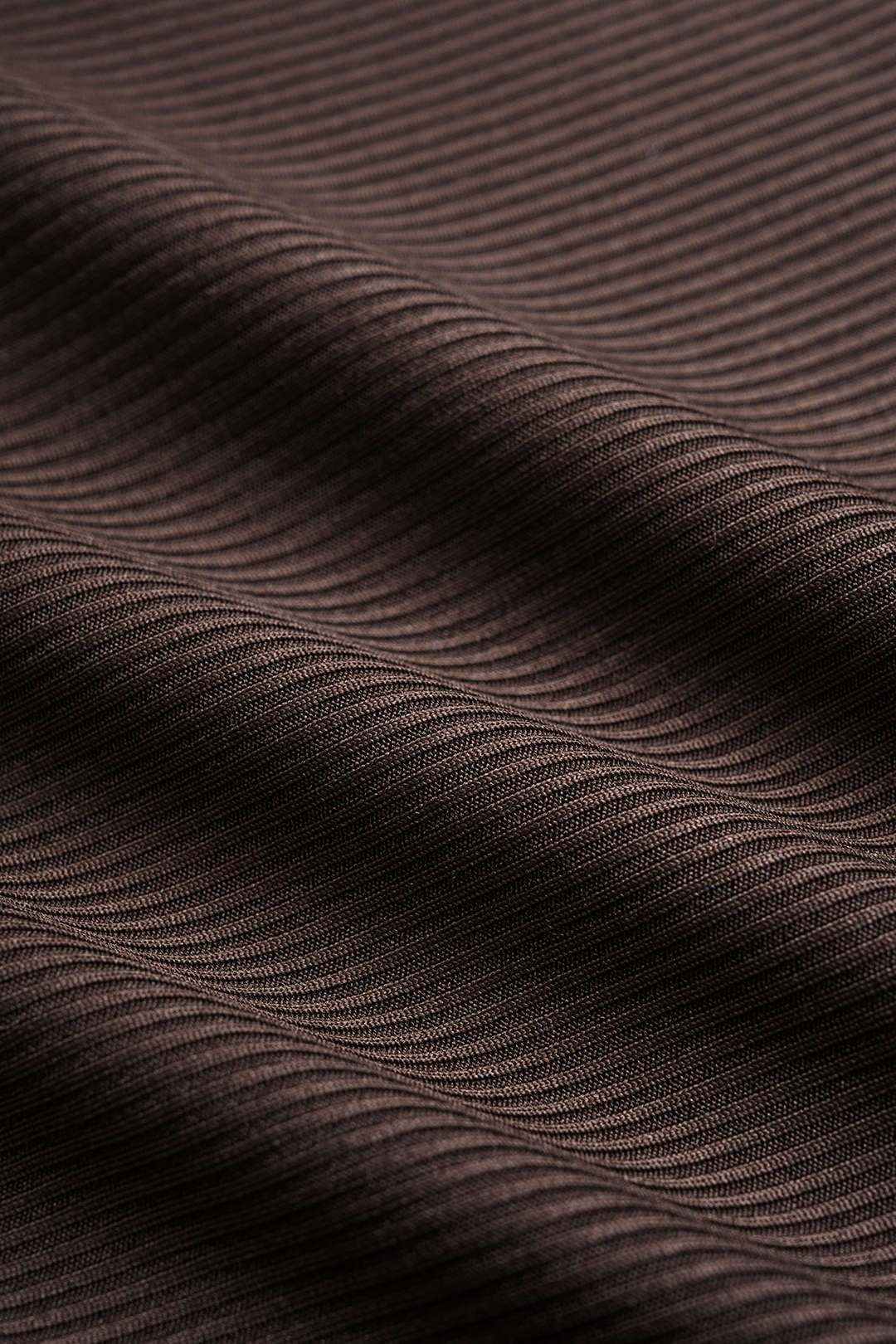 Ensemble body métallisé col V et jupe asymétrique froncée