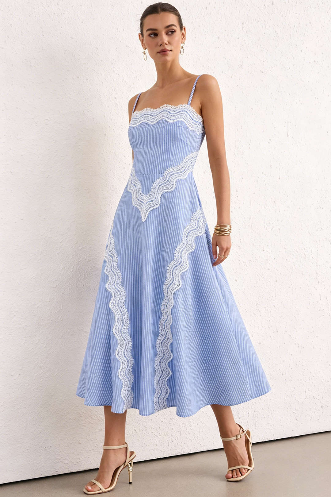 Maxikleid ohne Ärmel mit Streifendruck, Patchwork und Spitzendetails