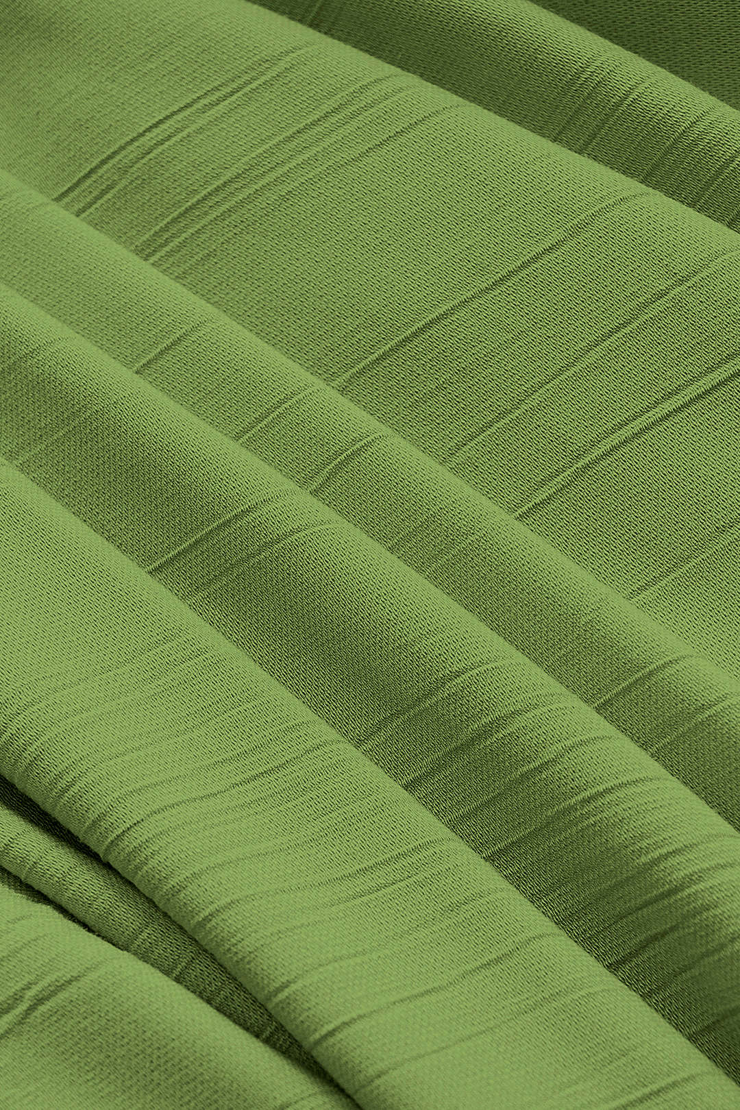 Robe longue froncée sans manches à col en V