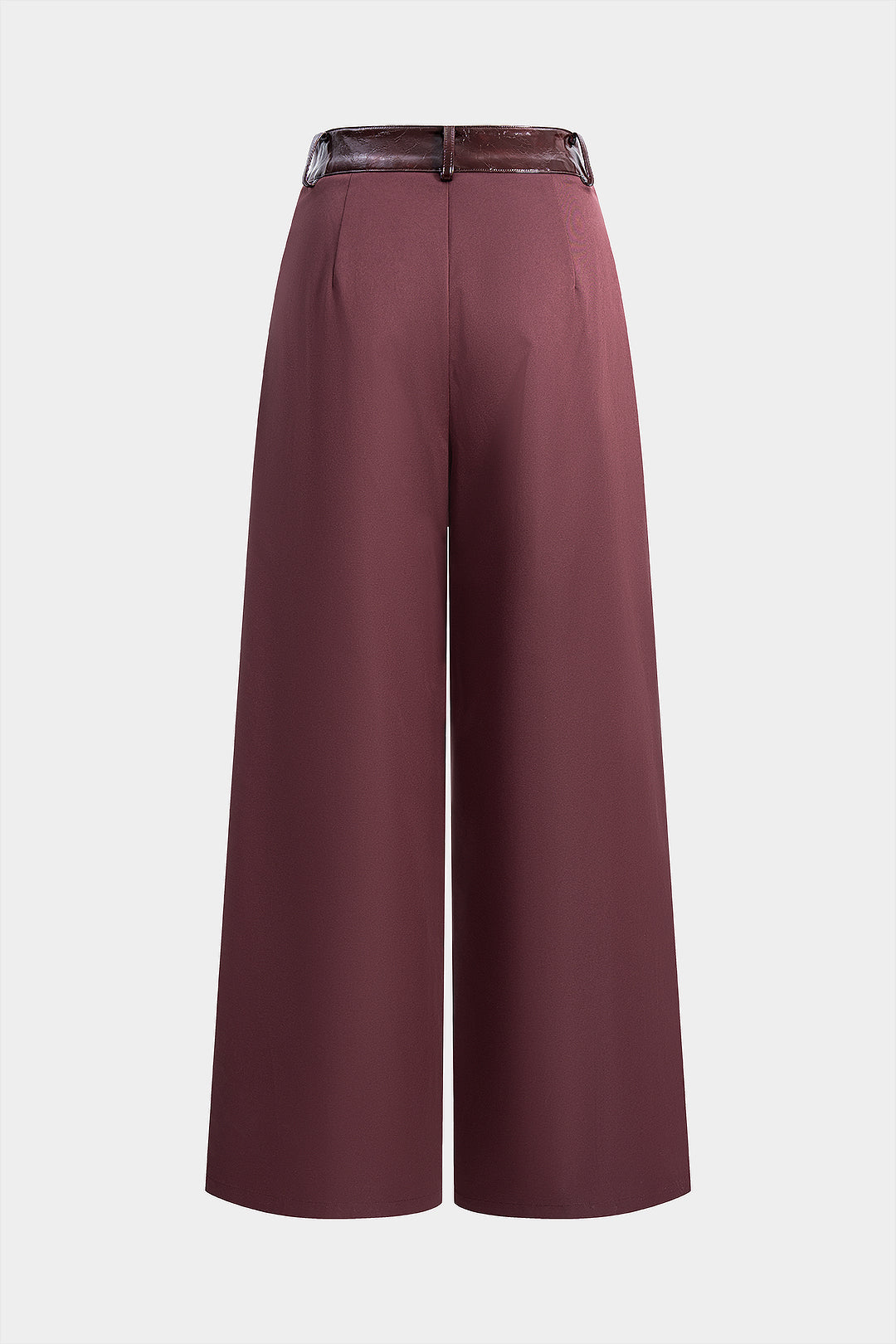 Hose aus Kunstleder-Patchwork mit asymmetrischem Metallic-Knopf und weitem Bein