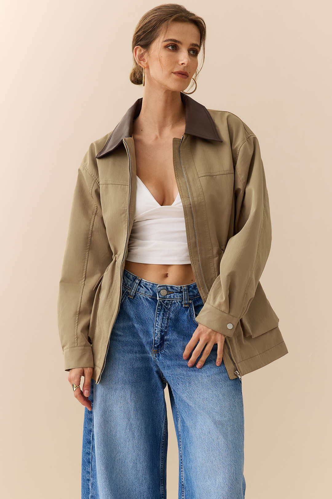 Blouson en simili cuir avec poches plaquées et fermeture éclair
