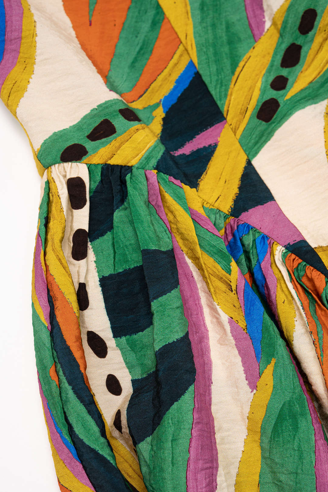 Ärmelloses Maxikleid mit abstraktem Print und Raffungen