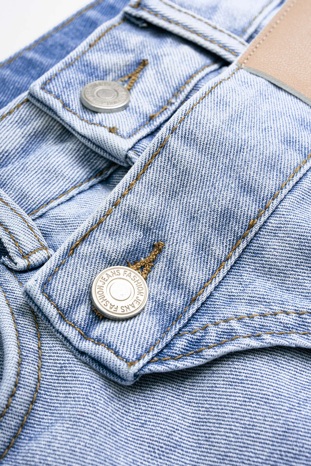 Jupe asymétrique en jean