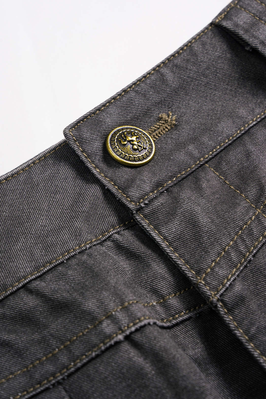 Button Pocket Pleated Skirt