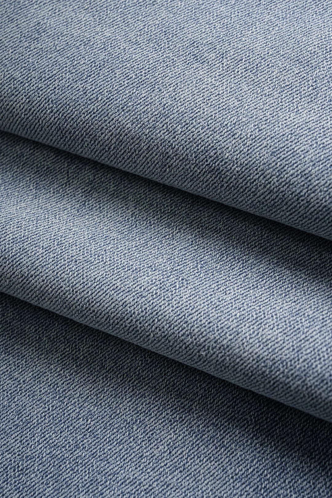 Jupe en jean boutonnée taille haute avec ceinture
