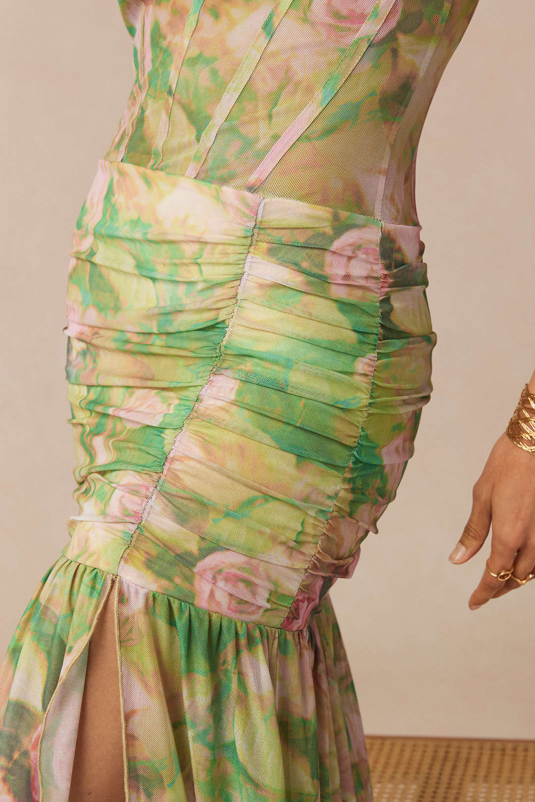 Robe midi sans manches à nouer et à fente, imprimé floral
