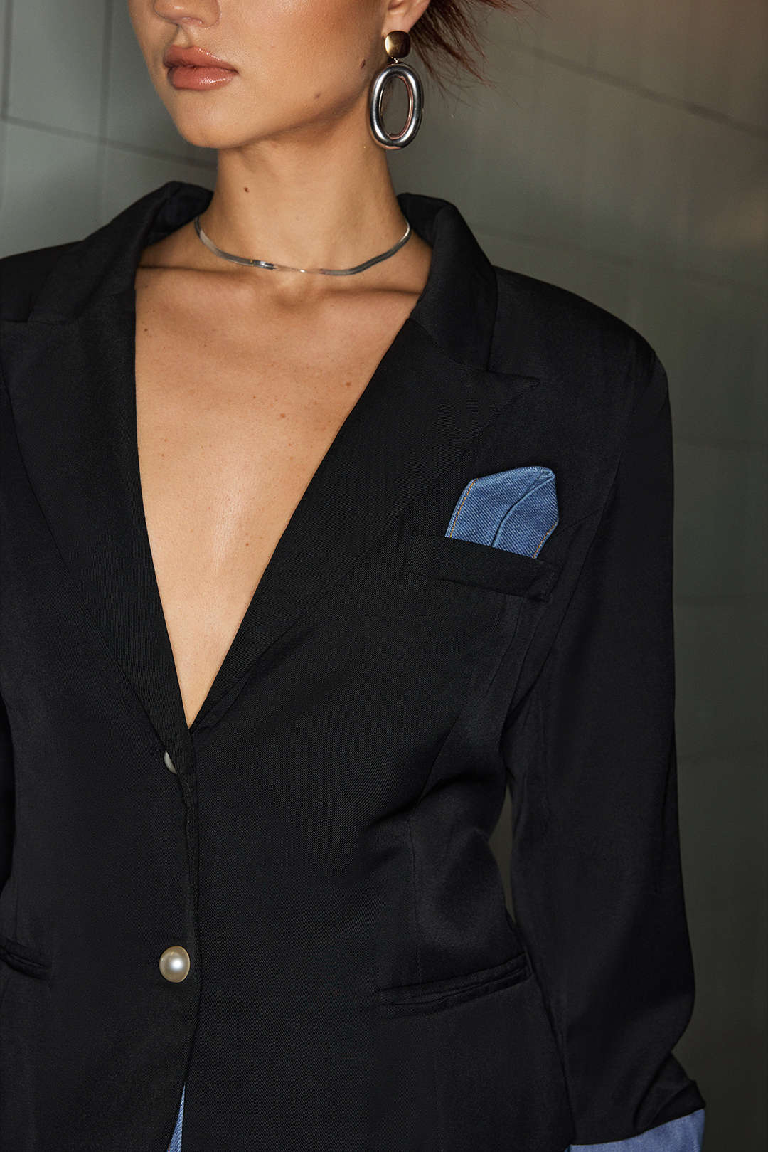 Blazer en jean à patchwork et revers crantés